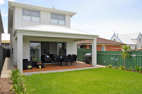 Eastern Breeze - Tourism TAS 14