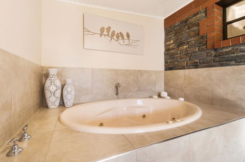 Stonewell Cottages And Vineyards - Hobart Tourism 35