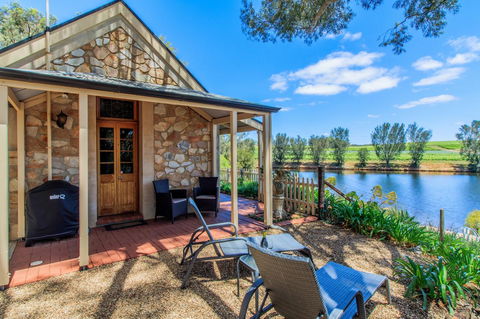 Stonewell Cottages And Vineyards - Hobart Tourism 2