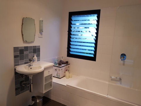 Sinclair Eco House - Tourism TAS 25