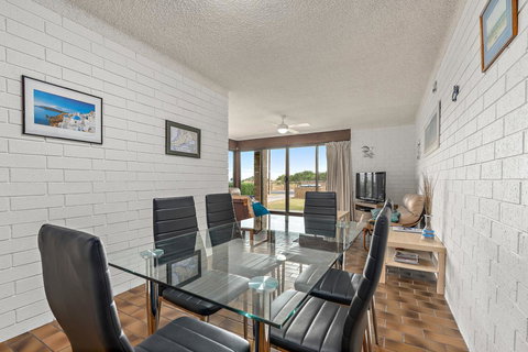 Sun & Surf Aldinga Beach Apartment - Hobart Tourism 5