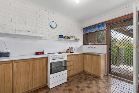 Sun & Surf Aldinga Beach Apartment - Hobart Tourism 6