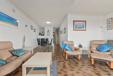 Sun & Surf Aldinga Beach Apartment - Hobart Tourism 4