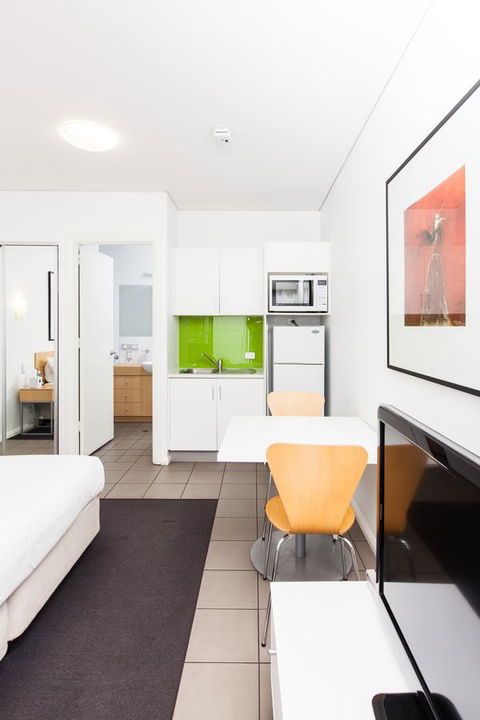 Majestic Oasis Apartments - Tourism TAS 27