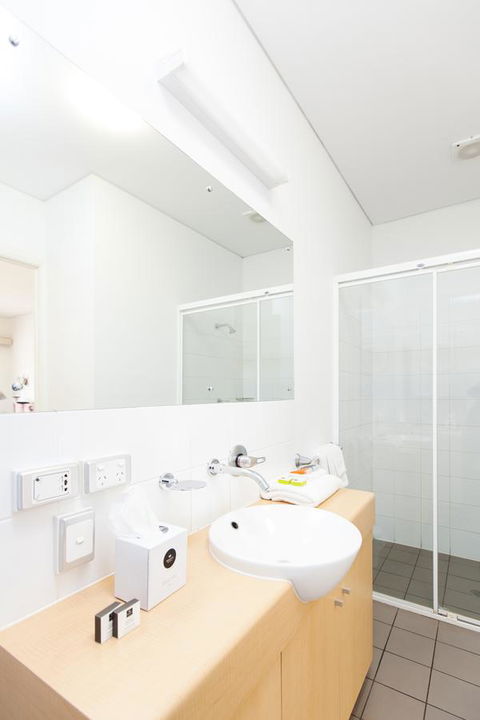 Majestic Oasis Apartments - Tourism TAS 25