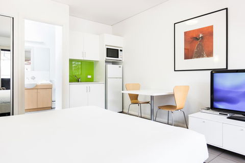 Majestic Oasis Apartments - Tourism TAS 24