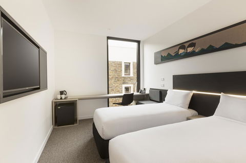 Ibis Adelaide - Hobart Tourism 7