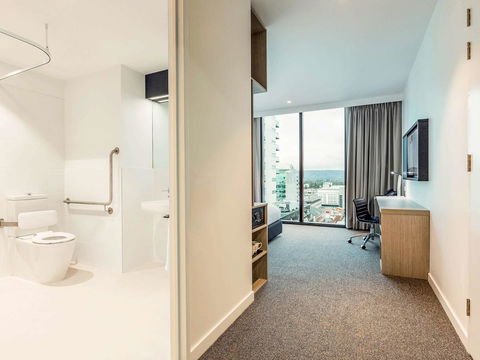 Ibis Adelaide - Hobart Tourism 39