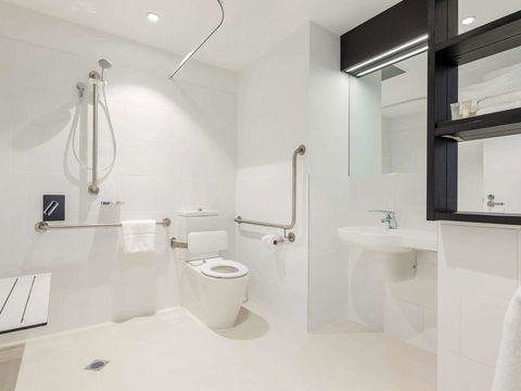 Ibis Adelaide - Hobart Tourism 38