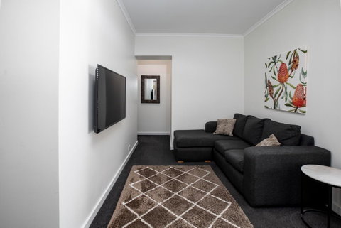 Bay 10 - Suites And Apartments - Tourism TAS 2