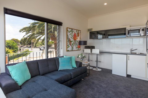 Bay 10 - Suites And Apartments - Tourism TAS 6