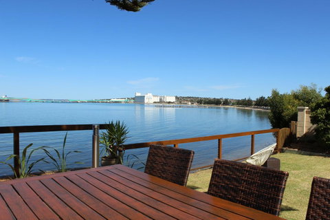 Bay 10 - Suites And Apartments - Tourism TAS 30
