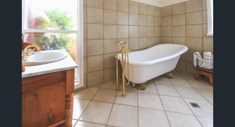 Ambrosia Holiday Home - Tourism TAS 9