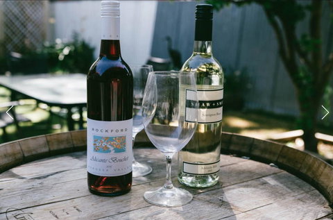 A Rose By The Park - Tourism TAS 15