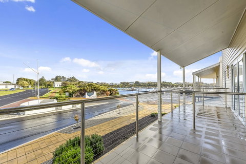 Aloha Waterfront Properties - Tourism TAS 23