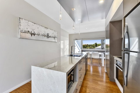 Aloha Waterfront Properties - Tourism TAS 25