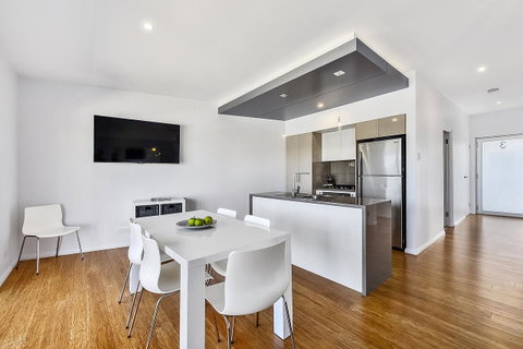 Aloha Waterfront Properties - Tourism TAS 16
