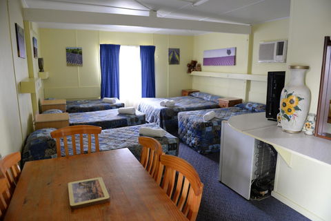 Ardeanal Motel - Hobart Tourism 44