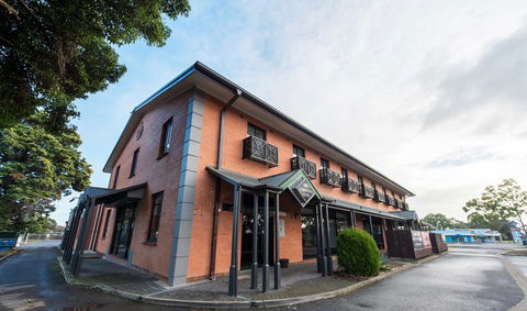 Nightcap At Rose & Crown Hotel - Tourism TAS 4