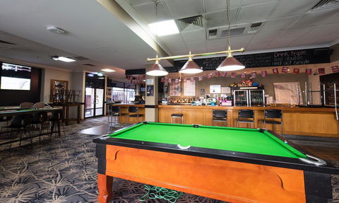 Nightcap At Rose & Crown Hotel - Tourism TAS 5