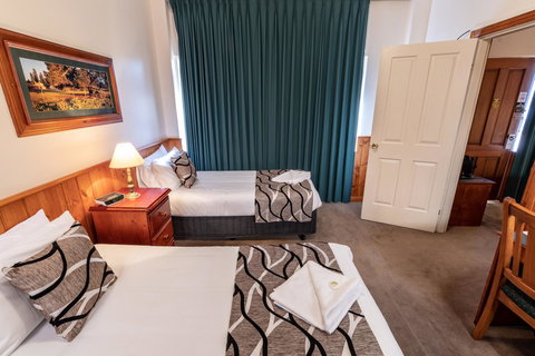 Astor Inn - Tourism TAS 11