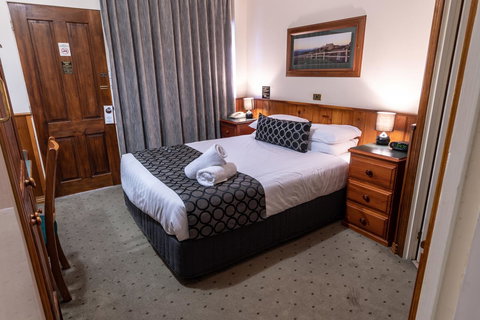 Astor Inn - Tourism TAS 6