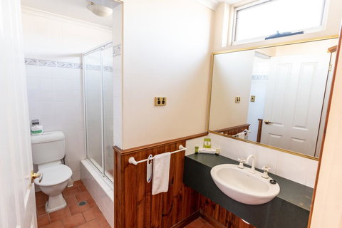 Astor Inn - Tourism TAS 14