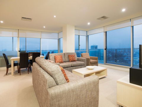 Oaks Glenelg Liberty Suites - Hobart Tourism 18