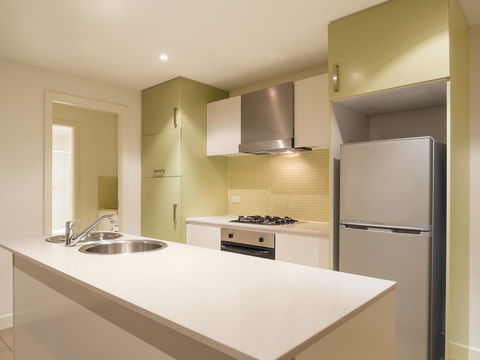 Oaks Glenelg Liberty Suites - Hobart Tourism 21
