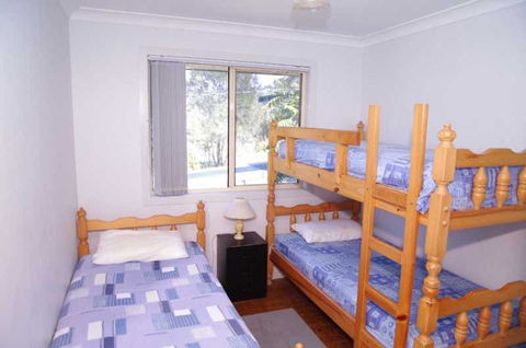 Bellhaven 1, 17 Willow Street - Tourism TAS 4