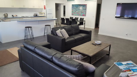 Aart Apartments - Hobart Tourism 7