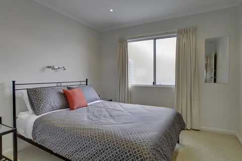 Tasman Beachside Apartment - Tourism TAS 8
