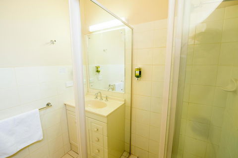 Jacksons Motor Inn - Tourism TAS 19