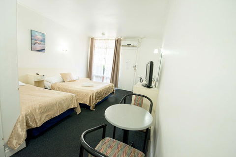 Jacksons Motor Inn - Tourism TAS 15