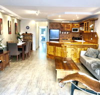 Superb Townhouse in North Adelaide - Hobart Tourism