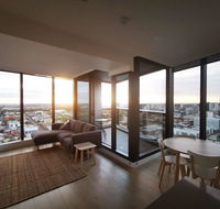Modern CBD Apartment with Panoramic View - Hobart Tourism