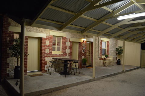 Two Cow Cottage Bed & Breakfast - Tourism TAS 32