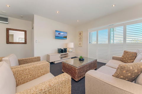 Pacific Blue 278-265 Sandy Pt Rd- Dual Key Access, Wifi, Linen And Air Conditioning - Tourism TAS 4