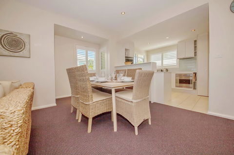 Pacific Blue 278-265 Sandy Pt Rd- Dual Key Access, Wifi, Linen And Air Conditioning - Tourism TAS 6