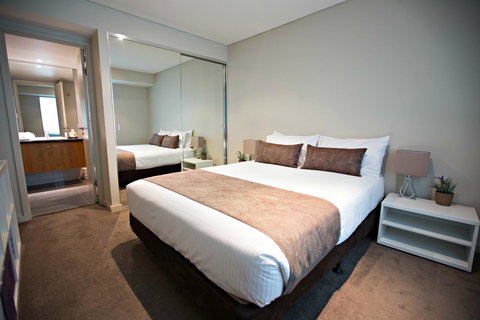 Adelaide DressCircle Apartments - North Terrace - Tourism TAS 11