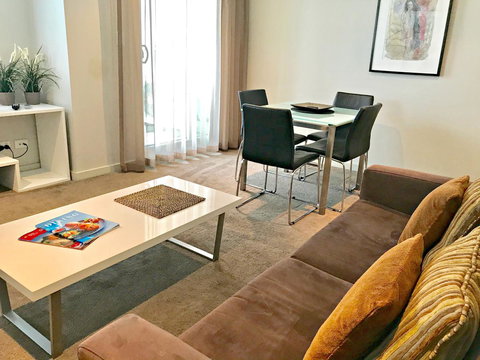 Adelaide DressCircle Apartments - North Terrace - Tourism TAS 19