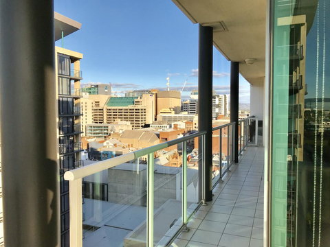 Adelaide DressCircle Apartments - North Terrace - Tourism TAS 8