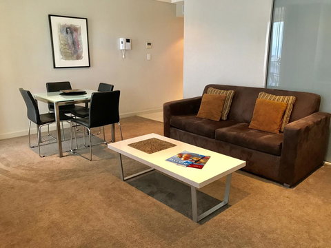 Adelaide DressCircle Apartments - North Terrace - Tourism TAS 10