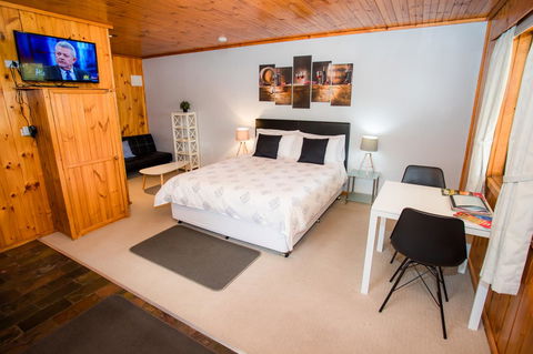 Seppelts View Cabins - Hobart Tourism 0