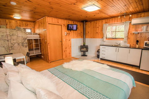 Seppelts View Cabins - Hobart Tourism 23