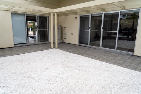 Gawler Townhouse 3 Bedroom - Hobart Tourism 25