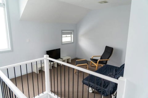 Gawler Townhouse 3 Bedroom - Hobart Tourism 8