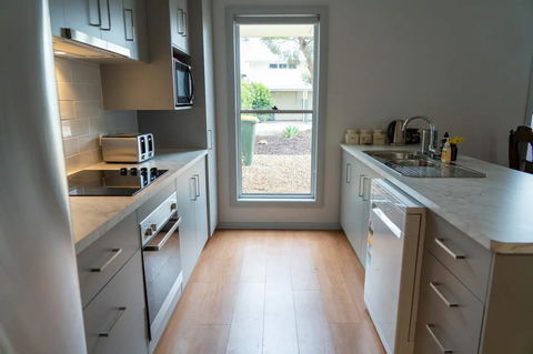Gawler Townhouse 3 Bedroom - Hobart Tourism 1