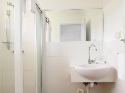 Arcadia Motel - Tourism TAS 9