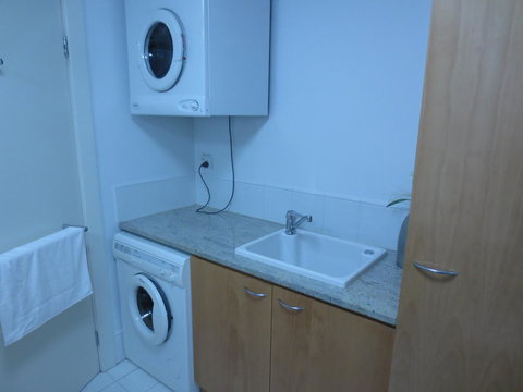 Lights Landing Apartments - Hobart Tourism 10